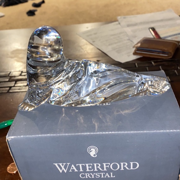 Walrus crystal - Picture 3 of 4